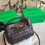 Obsessed with that effortless, laid-back Old Money vibe-box - Image 14