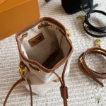 Mini drawstring bucket bag-box - Image 5