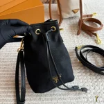 Mini drawstring bucket bag-box - Image 4