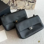 This leather shoulder bag is the ultimate travel and commute bag! Comes with a box - Image 3