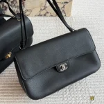 This leather shoulder bag is the ultimate travel and commute bag! Comes with a box - Image 11