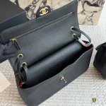 This leather shoulder bag is the ultimate travel and commute bag! Comes with a box - Image 6