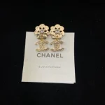 Double C flower stud earrings-box - Image 4
