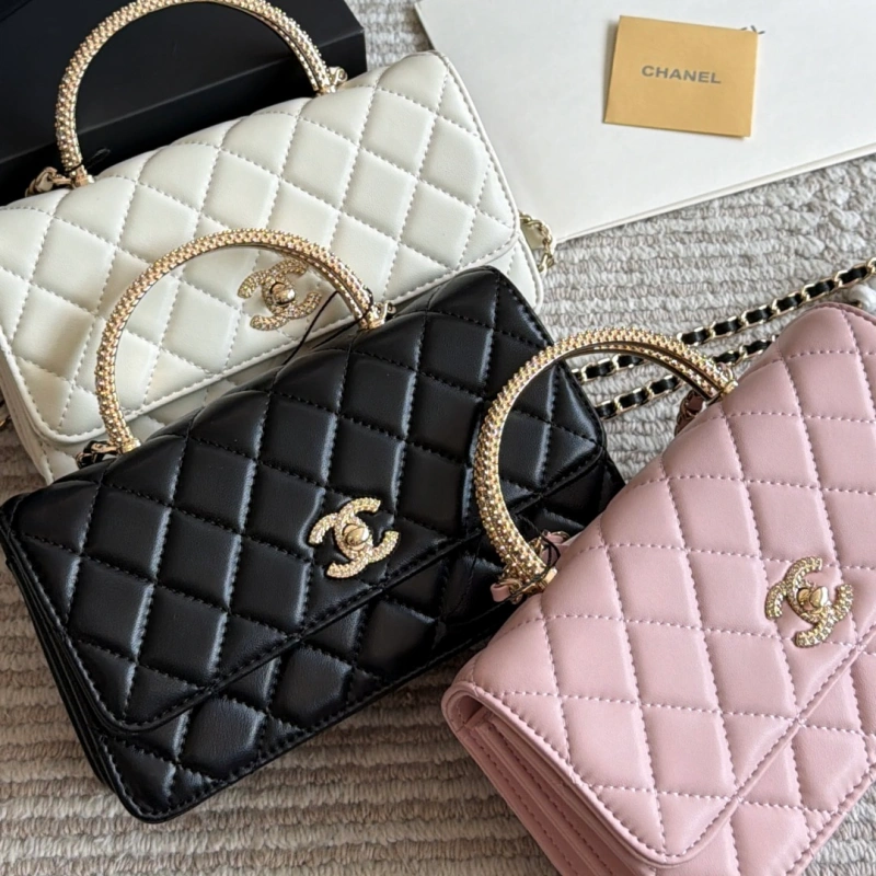 13426503478375800 Rhinestone Handle Accordion Fortune Bag-box - Image 1