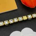 New arrival bracelet, comes with the original brand box - Image 10