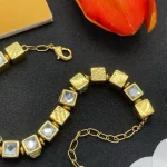 New arrival bracelet, comes with the original brand box - Image 8