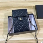 Plenty of room inside to effortlessly fit your phone and wallet-box - Image 2
