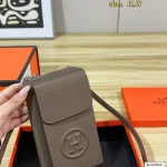 Brand new wallet/cardholder with the most amazing soft touch-box - Image 10