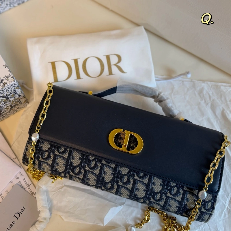 13426847262062800 Brand New Handbag with Chain Strap-box - Image 1