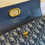 Brand New Handbag with Chain Strap-box - Image 4