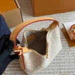 New Arrival: L- Petite Malle Bag-box - Image 4