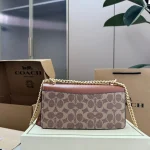 The metal hardware on this chain bag has a fantastic texture-box - Image 9