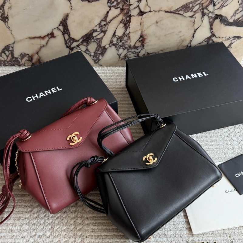 13427172111682200 Butter-Soft Calfskin + V-Shaped Envelope Flap-box - Image 1
