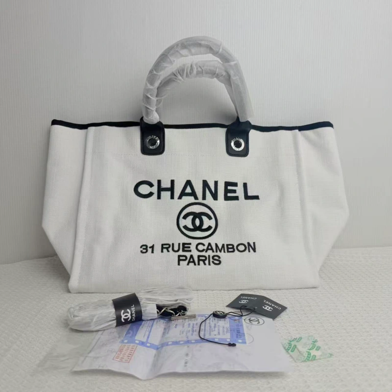 6b0b39648b18a96ef4e4cf72a1ed8046 Actual photos: Extra-large tote bag with huge capacity-no box - Image 1