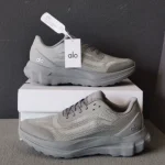 Breathable Non-Slip Low-Top Running Sneakers - Image 3