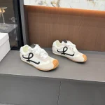 Round Toe Lace-Up Low-Top Casual Shoes-box