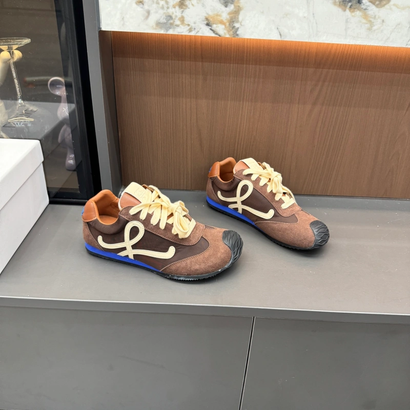 be9c5c090c14c582fb3e7371db87d9d0 Low-Top Lace-Up Round Toe Casual Sneakers-box - Image 1
