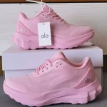 Breathable Non-Slip Low-Top Running Sneakers - Image 8