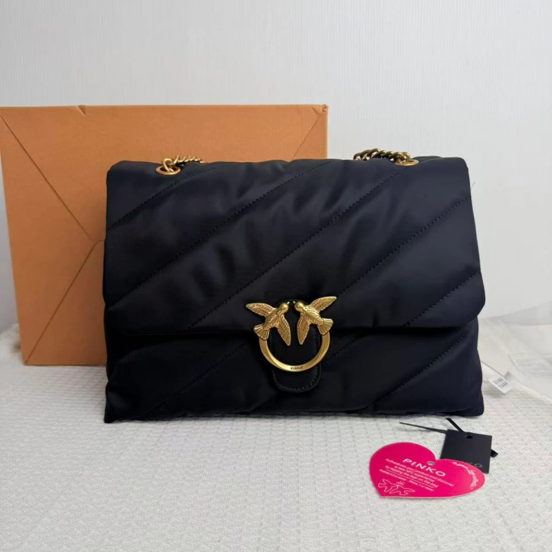f92dd3fc23fa5805ccab228fc8696892 Classic Black with Metallic Swallow Hardware-box - Image 1