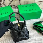 New BV Pouch in cowhide. Effortlessly chic with a relaxed 'old money' vibe-box - Image 9
