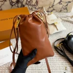 So in love with bucket bags! They get the most use in my daily life-box - Image 4