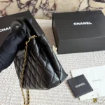 The new bag is absolutely exquisite and elegant-box - Image 7