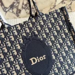 The latest D-family tote bag features 3D embroidery. This is definitely not an ordinary piece-box - Image 10