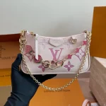 Pink gradient easy pouch chain bag. This sweet pastel pink is absolutely giving major girly vibes~ box - Image 4