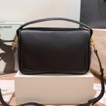 "Lunchbox bag. This handbag is a spacious shoulder bag that looks gorgeous whether worn on the shoulder or carried by hand-no box - Image 10