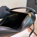 "Lunchbox bag. This handbag is a spacious shoulder bag that looks gorgeous whether worn on the shoulder or carried by hand-no box - Image 6