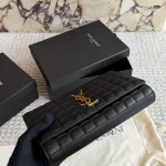 Just in: Small pebbled leather envelope bag-box - Image 8