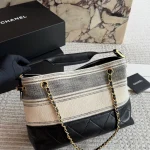 Striped bucket bag. Classic striped canvas with a metal chain-box - Image 7