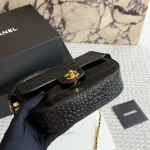 Crocodile-embossed handle chain bag- box - Image 8