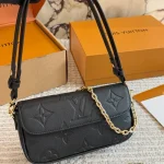 Mahjong bag with a double chain design. Can be worn crossbody, on the shoulder, or carried by hand-box - Image 12