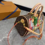 A standout handbag that makes the perfect companion for your travels-box - Image 8