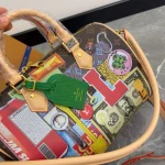 A standout handbag that makes the perfect companion for your travels-box - Image 5