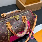 New Arrival: Cutout Pillow S Bag – The Perfect Underarm Travel Bag-box - Image 5