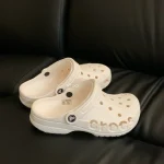 The upper features a special pattern, and the cut-out logo on the side is a brilliant design - Image 19