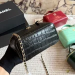 Crocodile-embossed leather box makeup bag-box - Image 7