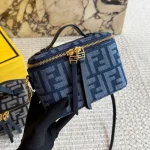 Super gorgeous and exquisitely delicate mini box bag-box - Image 3