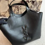 A classic tote bag crafted from premium, buttery-soft genuine leather-no box - Image 4