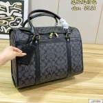 Instant cozy vibes with this pet carrier-no box - Image 2