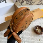 Classic mini round bag with a vintage circular silhouette that is simply chic-box - Image 11