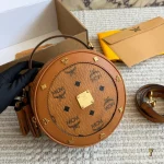 Classic mini round bag with a vintage circular silhouette that is simply chic-box - Image 6