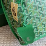The perfect mini tote bag for this season-box - Image 10