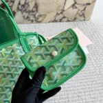 The perfect mini tote bag for this season-box - Image 9