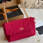Quilted chain shoulder bag with a delicate suede finish and flawless diamond stitching-box - Image 13