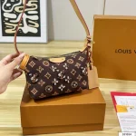This lunchbox bag is vintage and adorable. It’s literally perfect-box