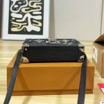 Y2K girls, look here! This hard box bag is totally your vibe-box - Image 5