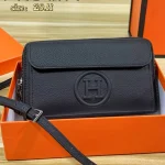 "Top-grain cowhide leather. This crossbody bag and handbag is crafted from premium calf leather, offering a delicate touch and lasting durability."-box - Image 3